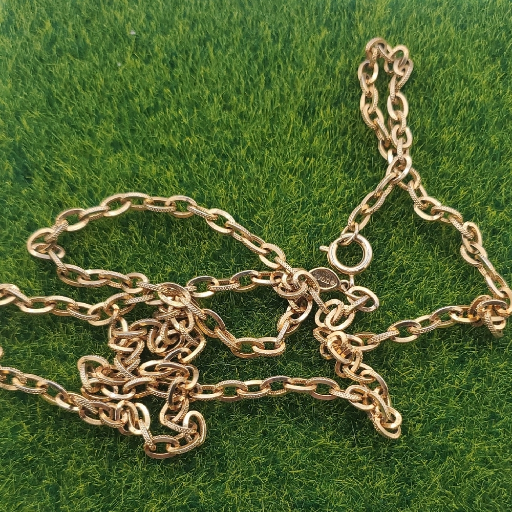 Avon Elegant Gold Chain Necklace 30 Inch N3827